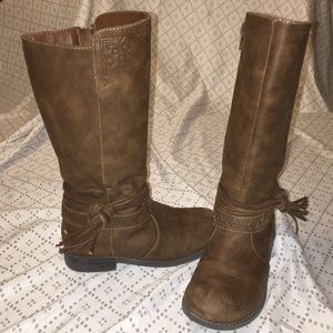 Girls riding boots